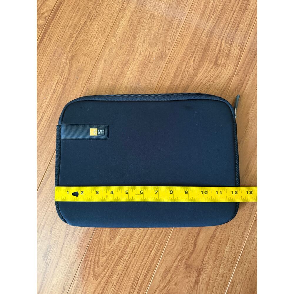 Case Logic Laptop Sleeve 12x9 Black Neoprene Soft Protective Carrying Case Table - Picture 8 of 8